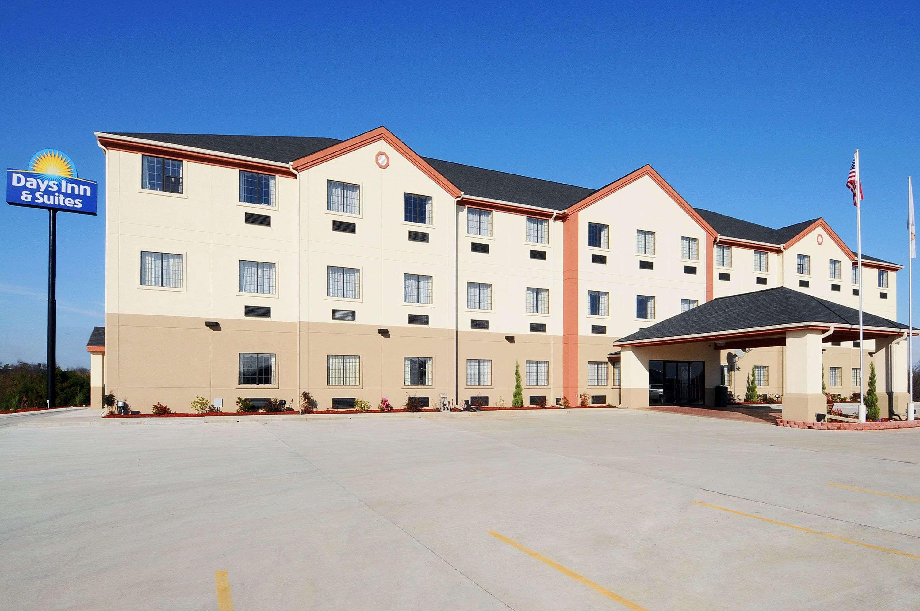 Quality Inn & Suites Mcalester Exterior foto